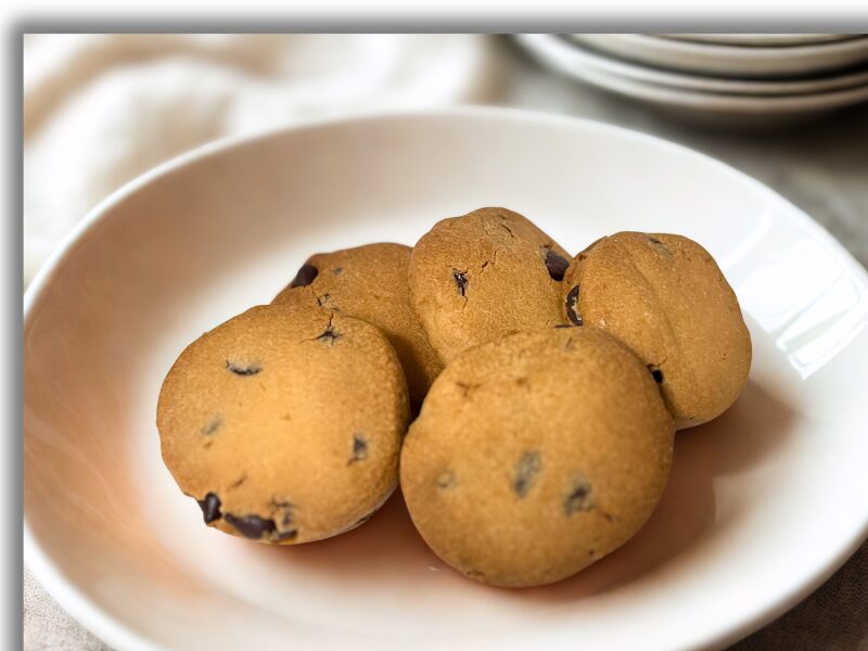 このチョコチップを使用して、香ばしく焼き上がったクッキー